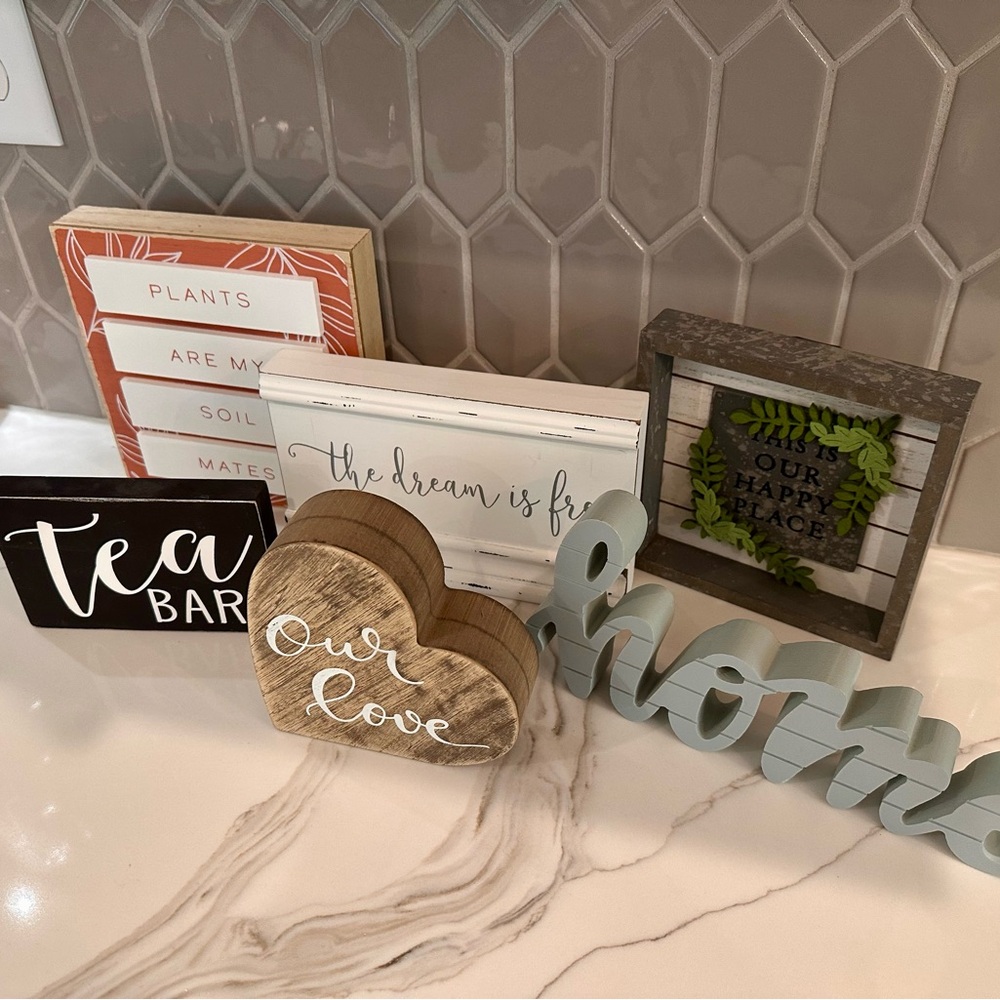 Rustic Home Accent Sign Set